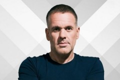 CHRIS MOYLES