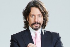 LAURENCE LLEWELYN BOWEN